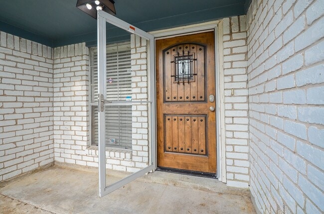 Photo - 3722 Brier Gardens Dr