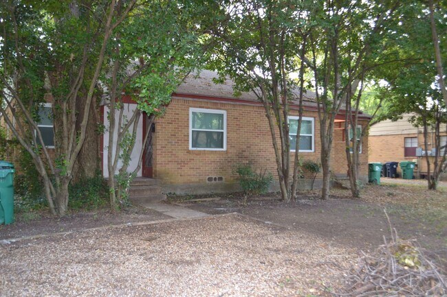 Photo - 904 Denton St Apartamento Unidad 904 Denton