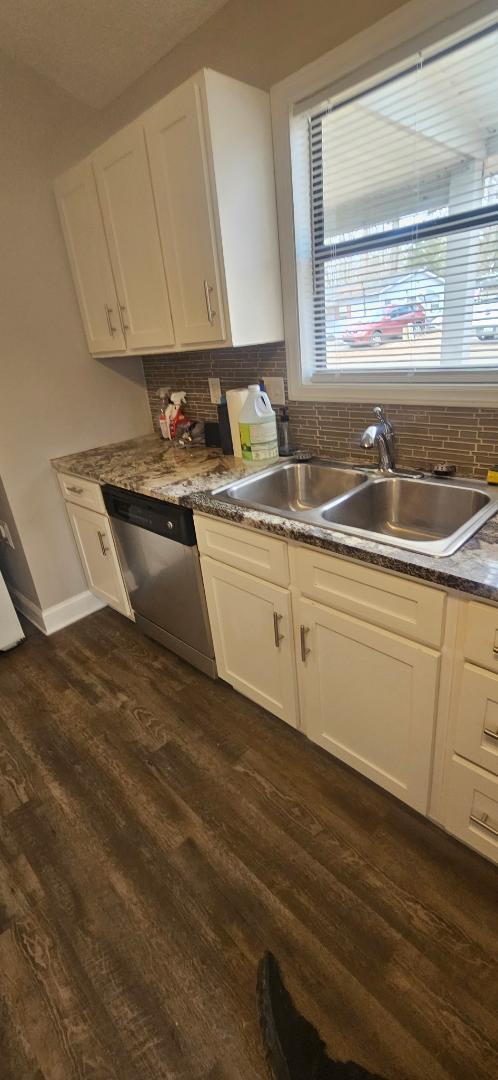 Photo - 8618 Newgrass Ln