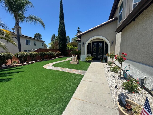Photo - Luxury 5 Bedroom Home