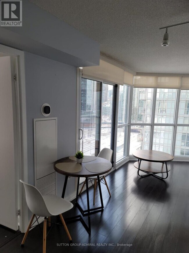 Photo - 21 Iceboat Terr Unité 1902