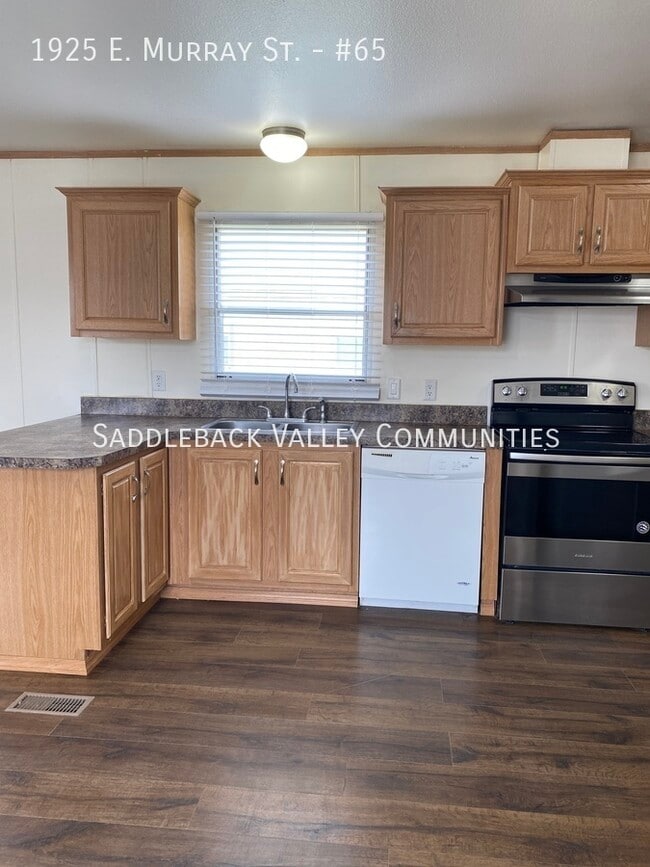 Photo - 1925 E Murray St