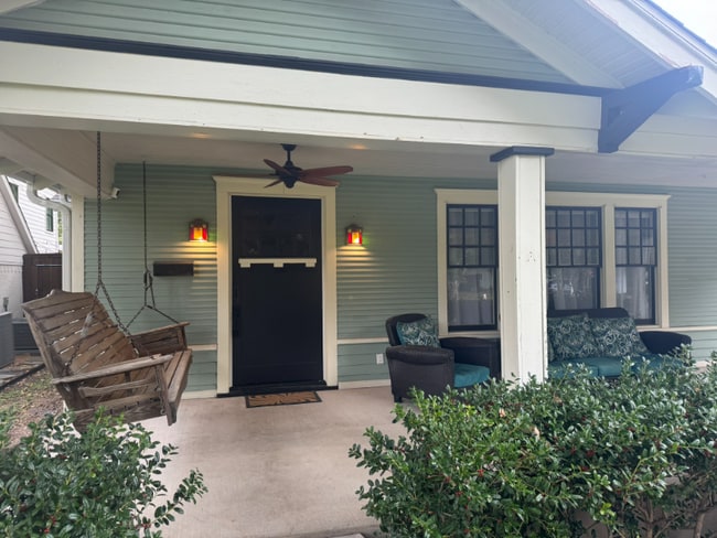 Photo - 5825 Belmont Ave Unit 0