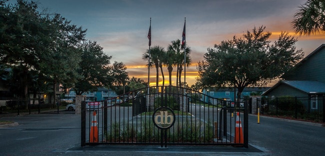 District On Baldwin Park