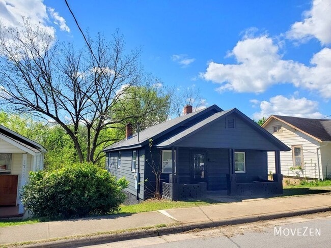 Photo - 1710 Oakwood Ave