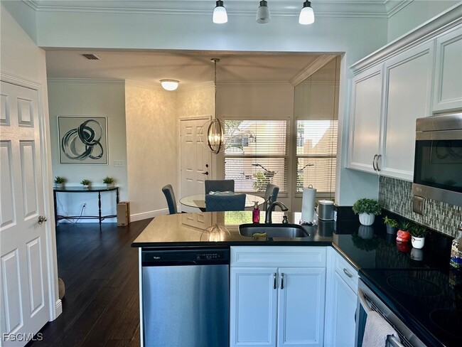 Building Photo - 346 Emerald Bay Cir Unit AA3 Rental