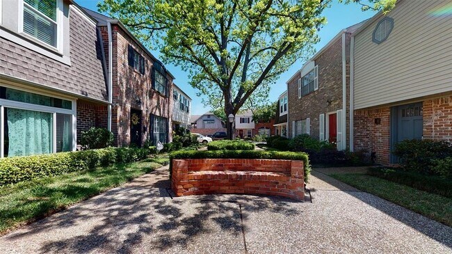 2121 Winrock Blvd Unit 43