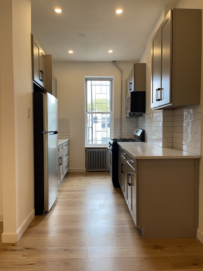 Photo - 1813 Linden St Apartments Unit 3