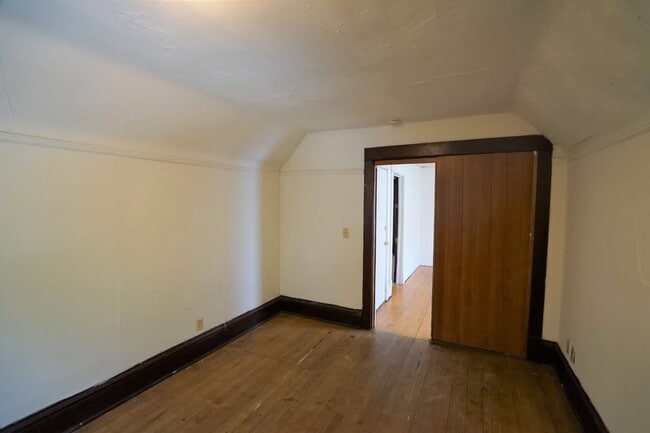 Photo - 345 W Doty St Unidad 2