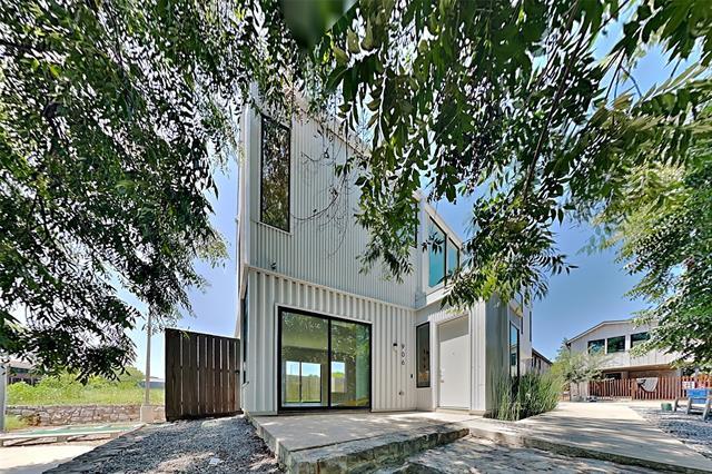 Building Photo - 906 Blackland Ct