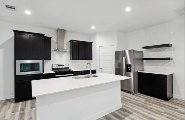 Photo - 2911 Crown Gate Dr