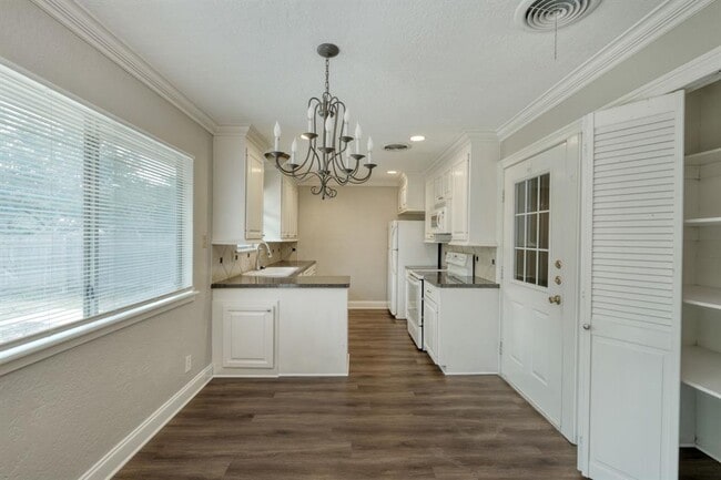 Photo - 804 Dunman Dr