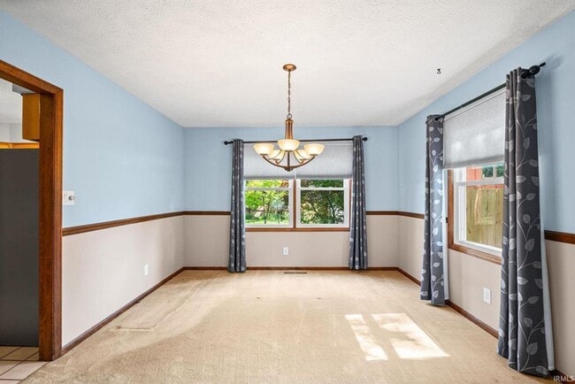 Photo - 2600 Wilshire Ave