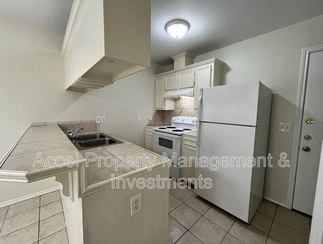 Photo - 2003 Villa Linda Ave Unit 1