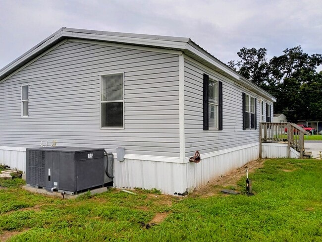 Photo - 9901 E Fowler Ave