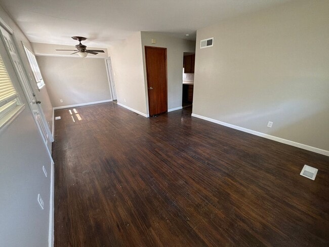 Photo - 457 Shepley Dr