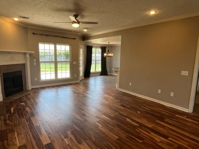 Photo - Beautiful 4 Bedroom Conway house