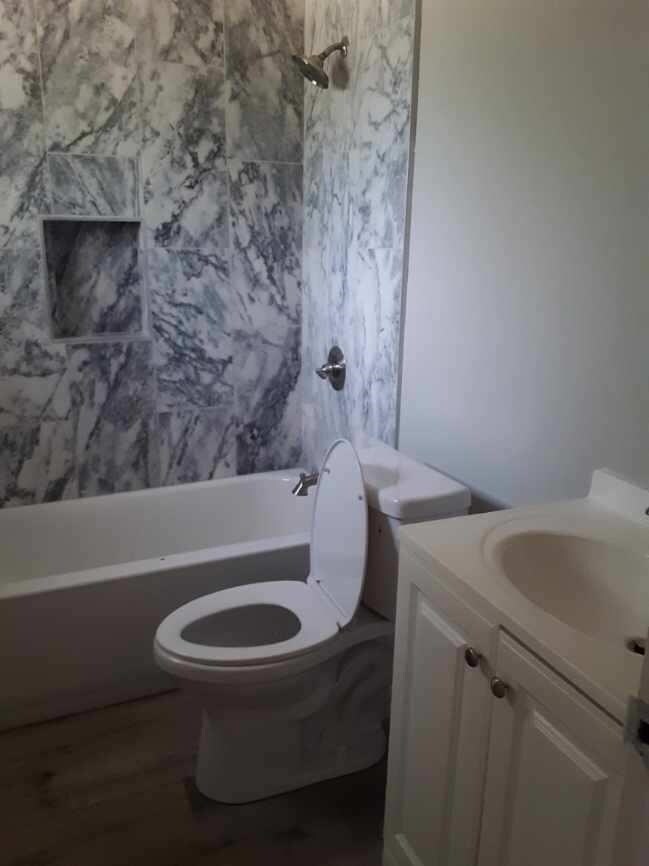 Photo - 522 N Bronough St