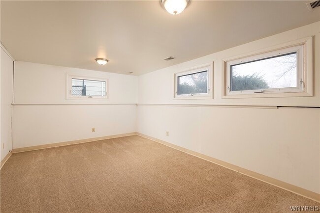 Photo - 146 Jeanmoor Rd