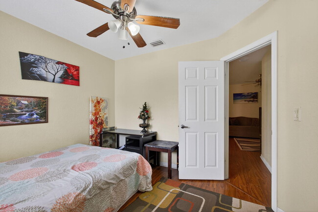 Building Photo - 3712 Sonoma Dr Rental