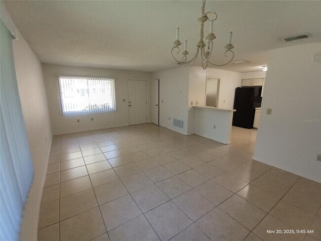 Photo - 408 E Warren Ave