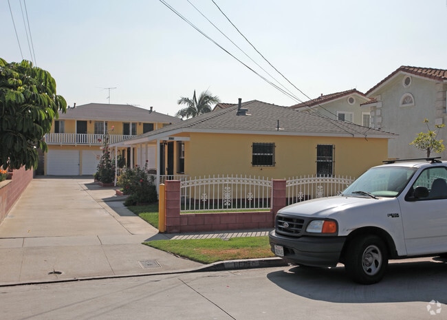 6618 Otis Ave  