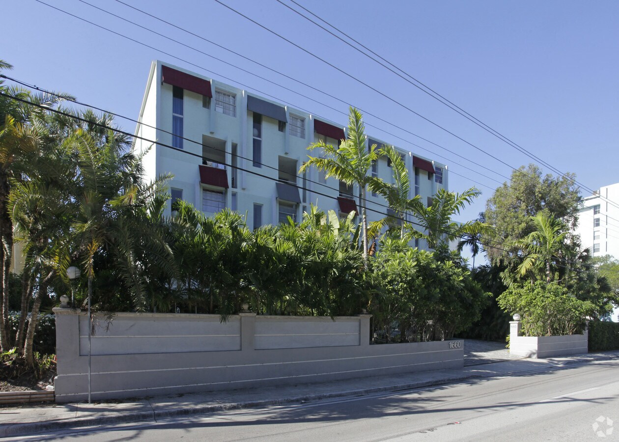 The Lofts on the Park - The Lofts on the Park