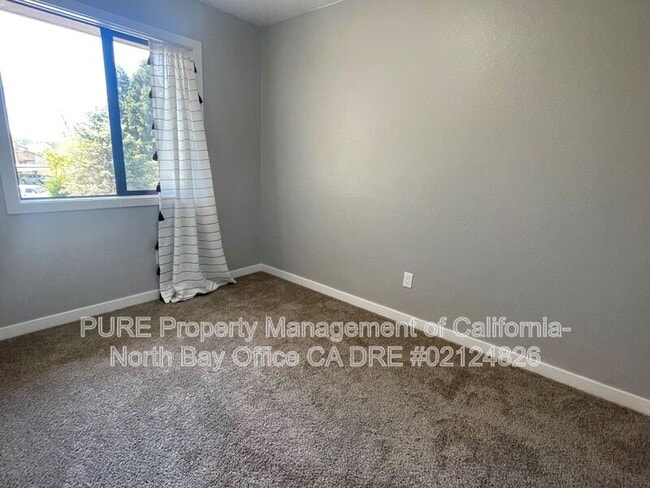 Photo - 210 Park Pl Dr