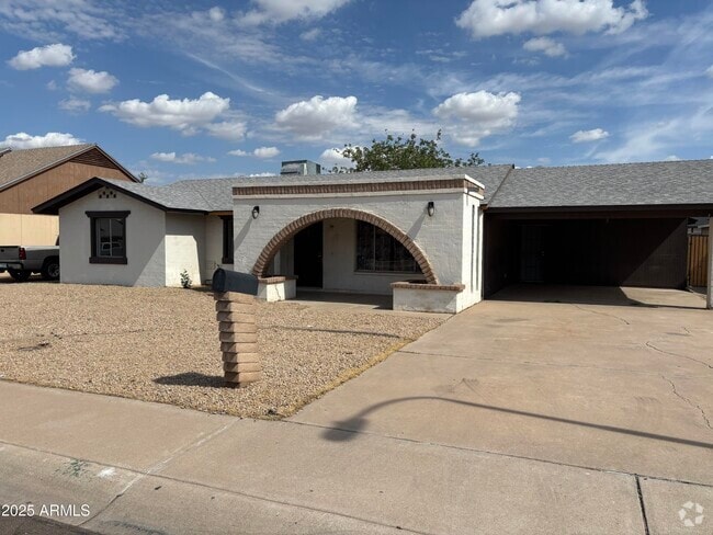 Building Photo - 7320 W Rose Ln Rental