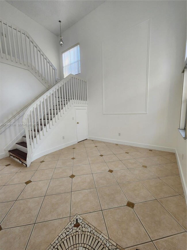 Photo - 5085 SW 155th Ave