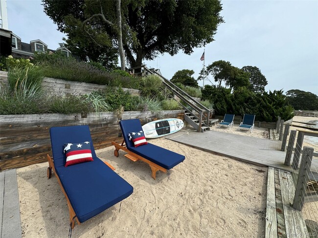 Photo - 1429 Peconic Bay Blvd