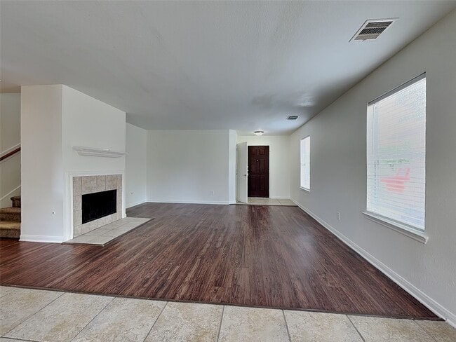 Photo - 20719 Dickinson Manor Ln