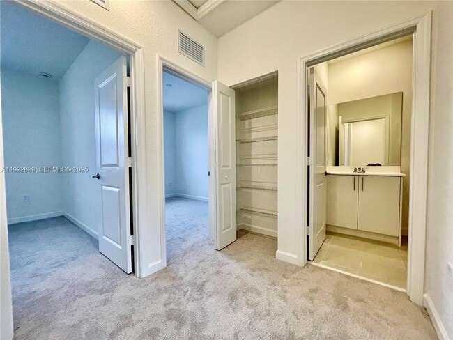 Photo - 1141 SE 2nd St