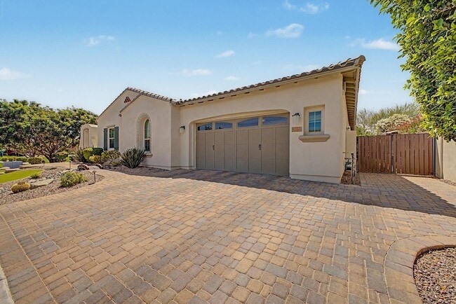 Photo - 2327 E Mahogany Pl