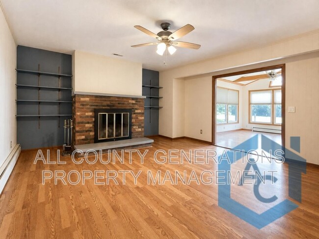 2281 Weymouth Rd