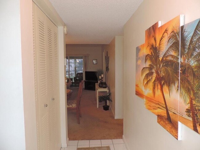 Photo - 18081 SE Country Club Dr Unit Bldg 10  100
