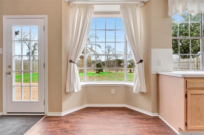 Photo - 4323 Ringrose Dr