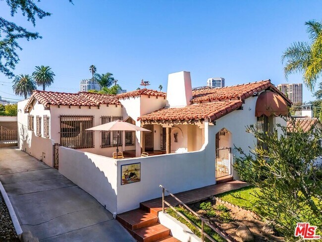 1511 Pandora Ave