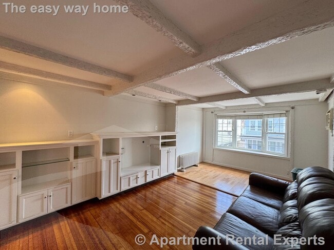 Photo - 57 Clarendon Ave