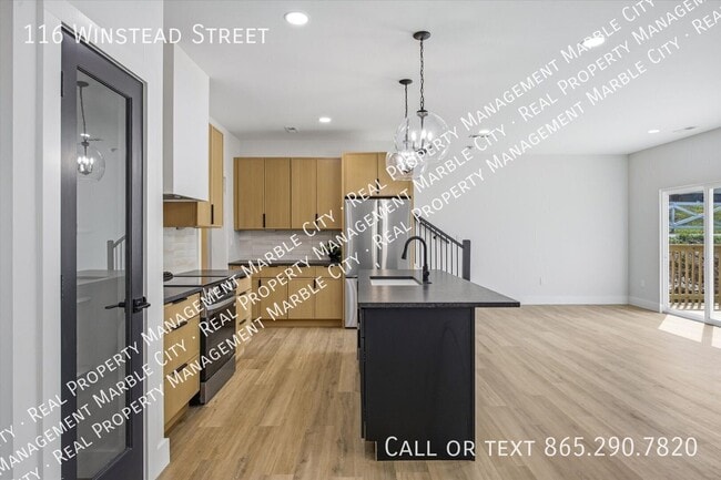 Photo - 116 Winstead St SW
