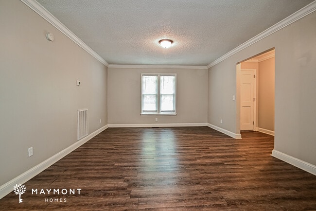 Photo - 313 Chapelwhite Rd