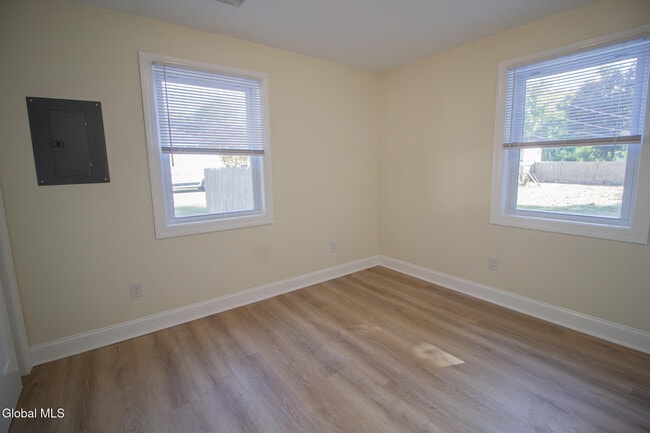 Photo - 13 Loralee Dr