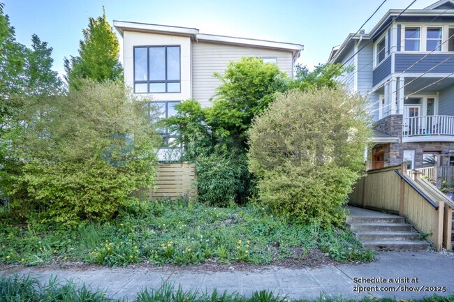 Photo - 215 24th Ave E Townhome