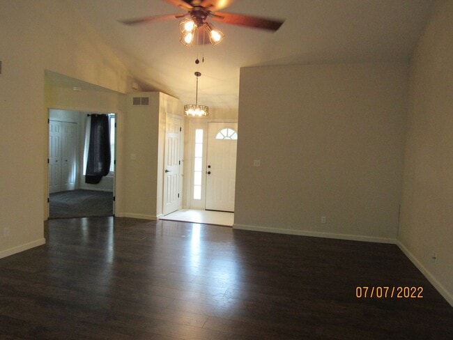 Photo - 3 bedroom house in Lake Ozark for rent
