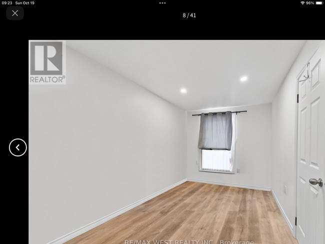 Photo - 35 Kingscourt Av