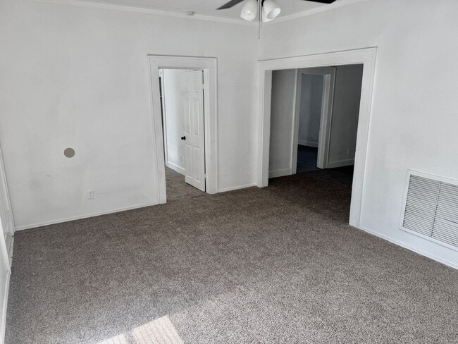 Photo - 3/1 Located in South St. Pete!