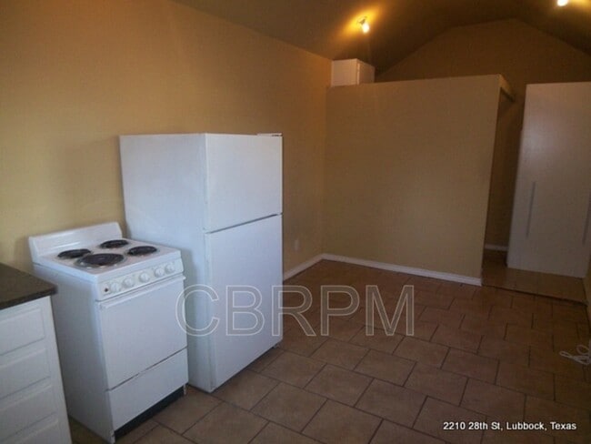 Photo - 2210 28th St