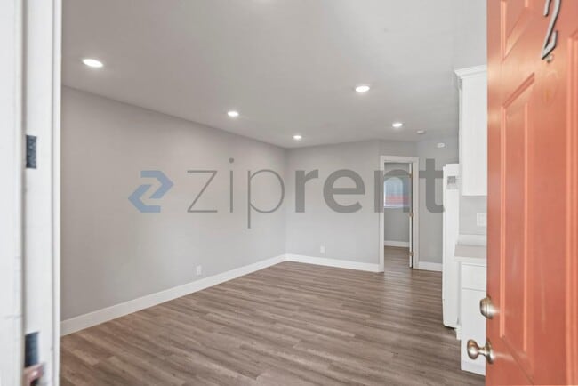 Photo - 26910 Manon Ave