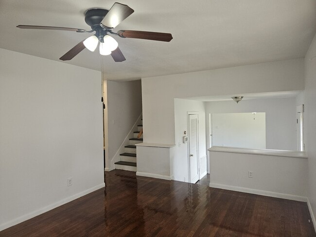 Photo - 619 Berwick Dr