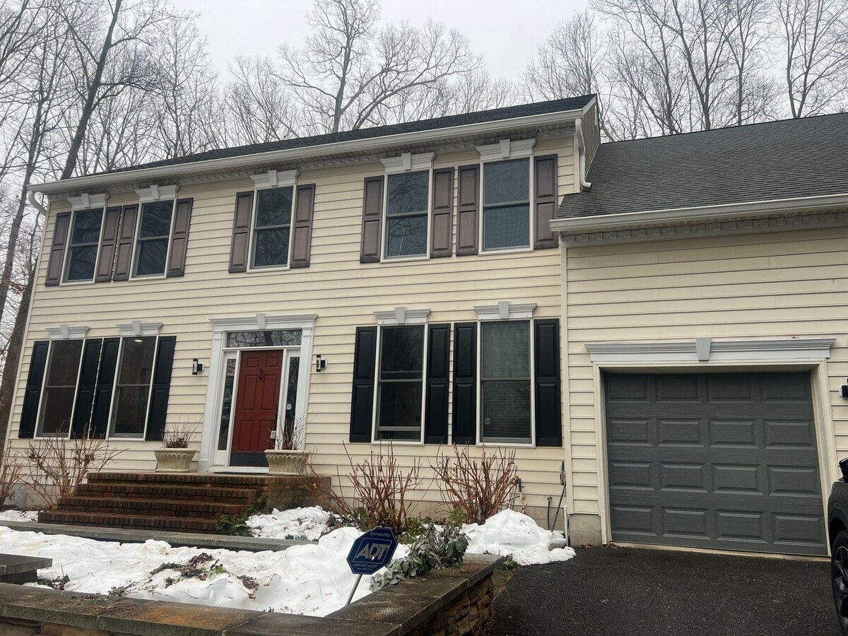 Single Family Home Davidsonville - Single Family Home Davidsonville